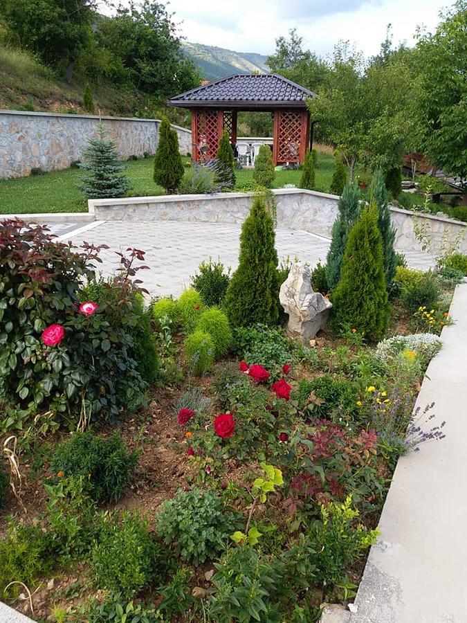 Kuca Za Odmor Sarcevic Leilighet Prozor Eksteriør bilde